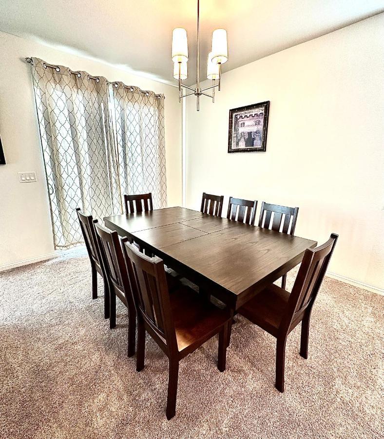 Spacious House, 5 Bedrooms, Sleeps 12, Near Las Vegas Strip And Airport المظهر الخارجي الصورة