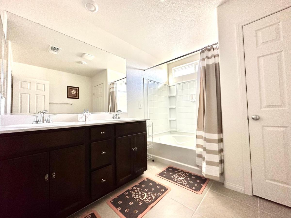 Spacious House, 5 Bedrooms, Sleeps 12, Near Las Vegas Strip And Airport المظهر الخارجي الصورة