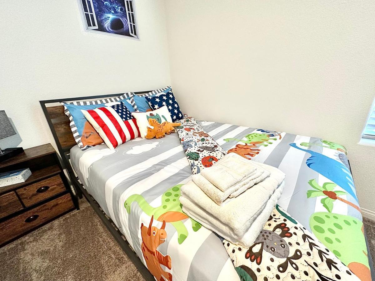 Spacious House, 5 Bedrooms, Sleeps 12, Near Las Vegas Strip And Airport المظهر الخارجي الصورة
