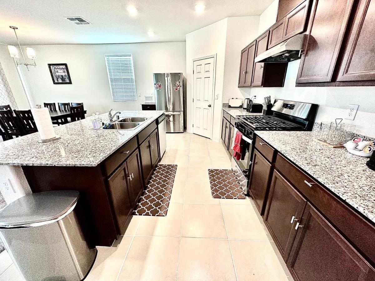 Spacious House, 5 Bedrooms, Sleeps 12, Near Las Vegas Strip And Airport المظهر الخارجي الصورة
