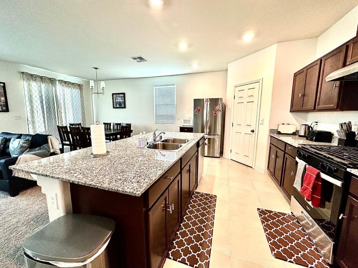 Spacious House, 5 Bedrooms, Sleeps 12, Near Las Vegas Strip And Airport المظهر الخارجي الصورة