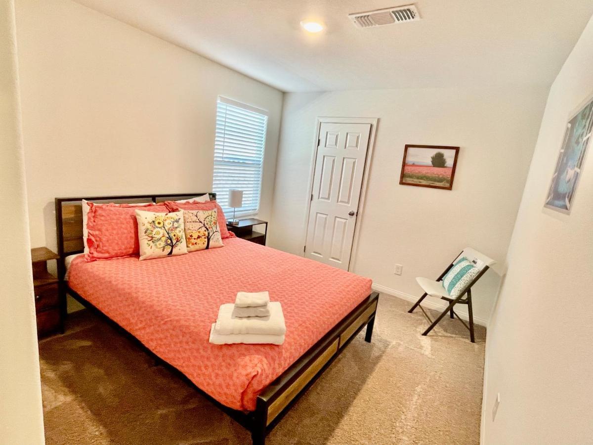 Spacious House, 5 Bedrooms, Sleeps 12, Near Las Vegas Strip And Airport المظهر الخارجي الصورة